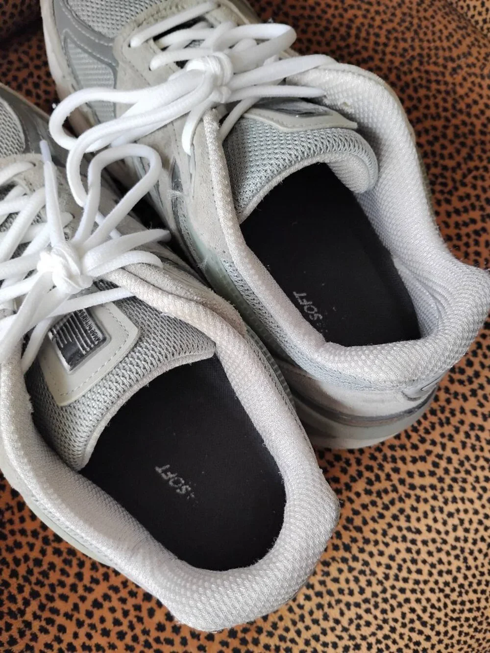 GUC New Balance Sneakers 990V5-Wide Fit